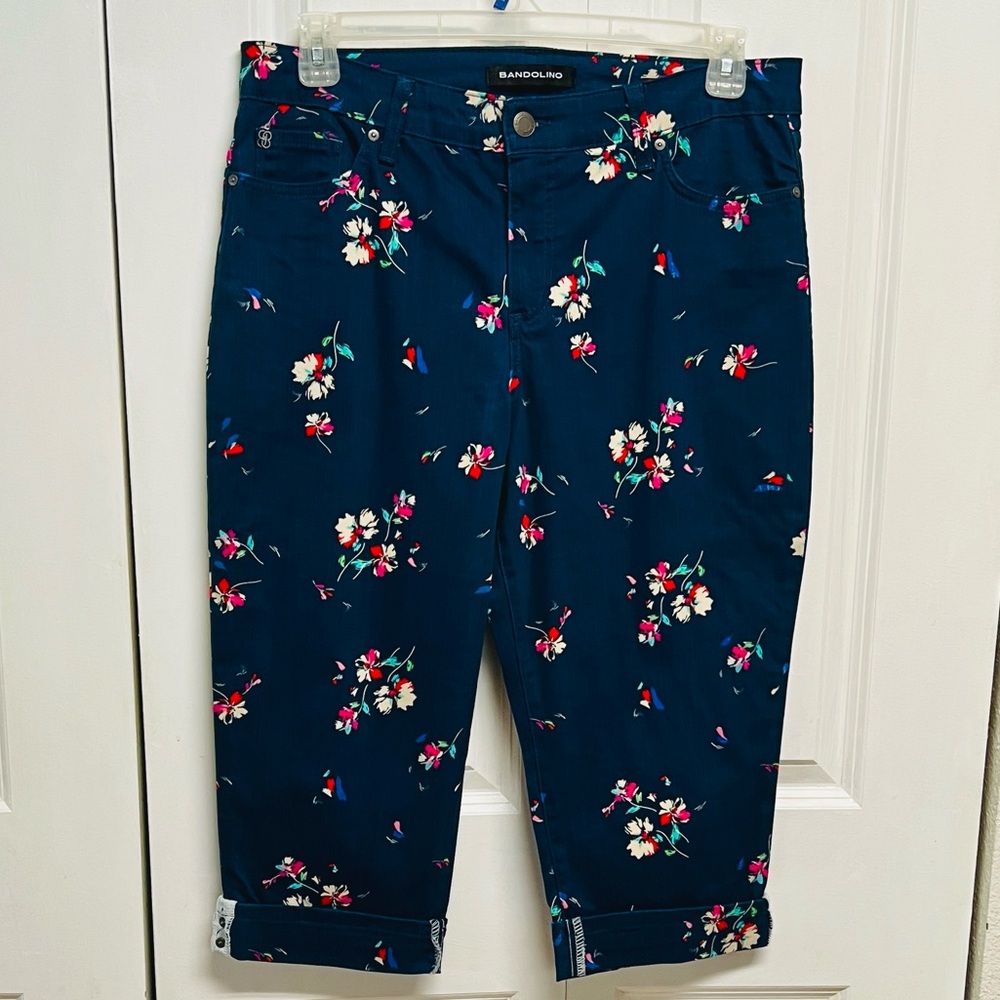Bandolino Navy Floral Cropped Jeans Petite Size 14P